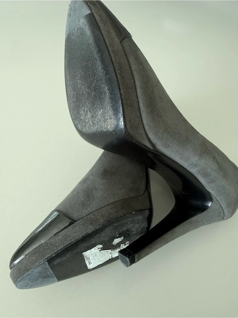 CHANEL Gray Suede and Black Patent Cap-Toe Pumps - Picture 3 of 10